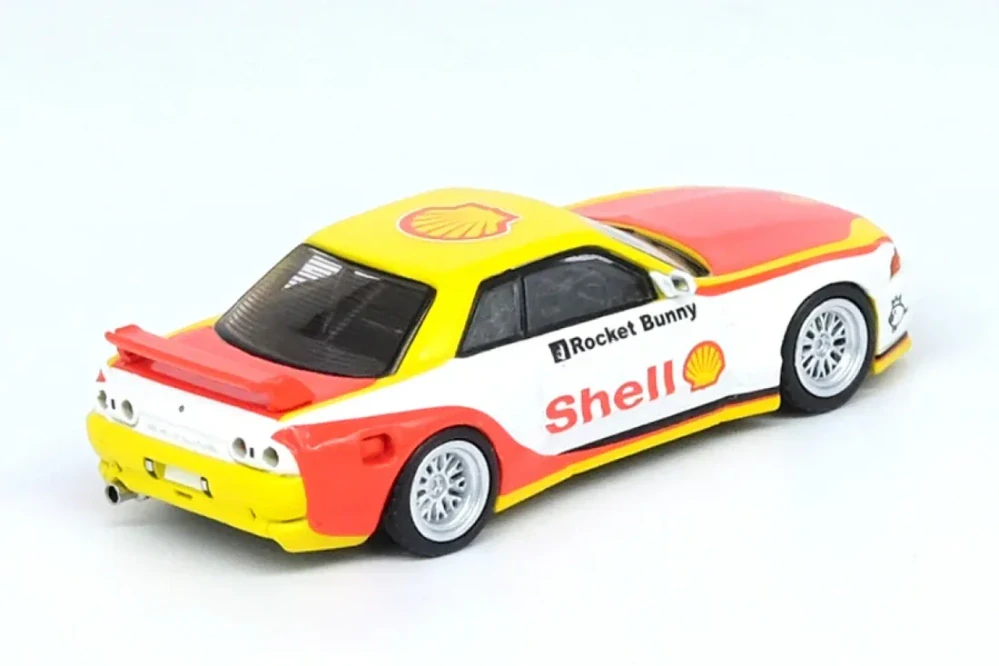 Nissan Skyline GT-R (R32) Pandem Rocket Bunny - Shell 1:64 INNO64