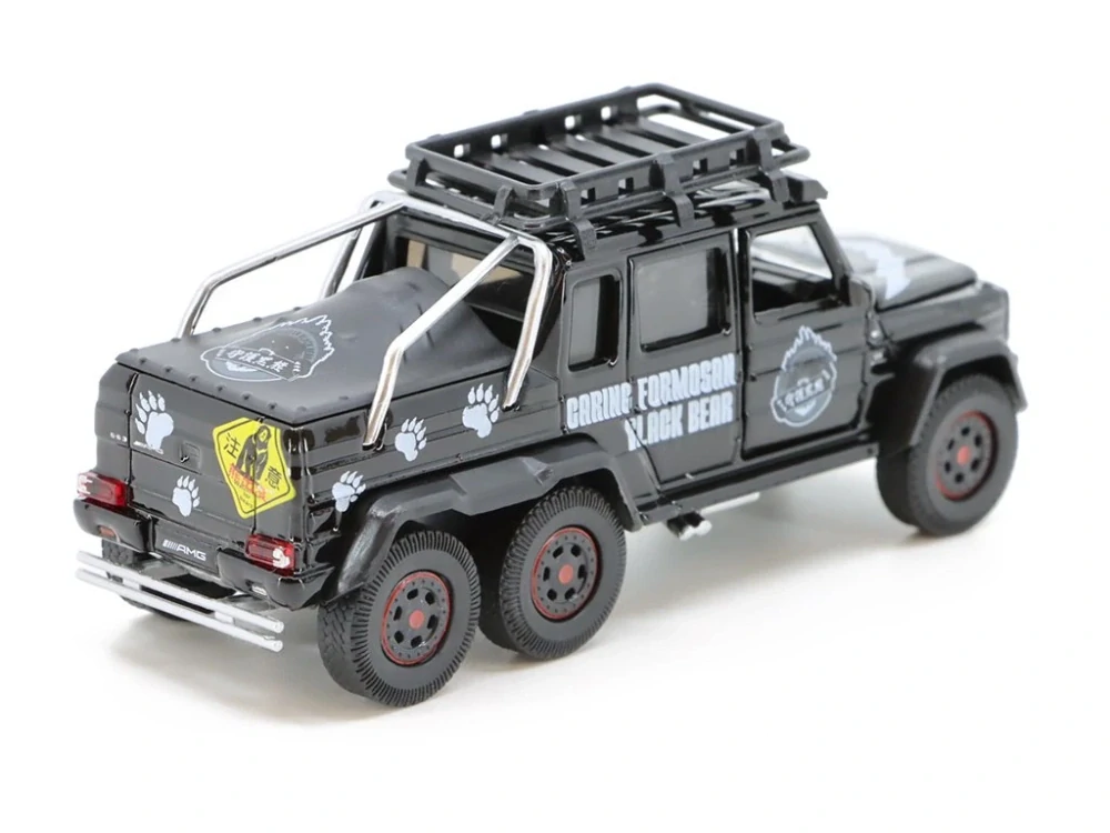 Mercedes-Benz G63 AMG 6x6 with Black Bear Family 1:64 Era Car
