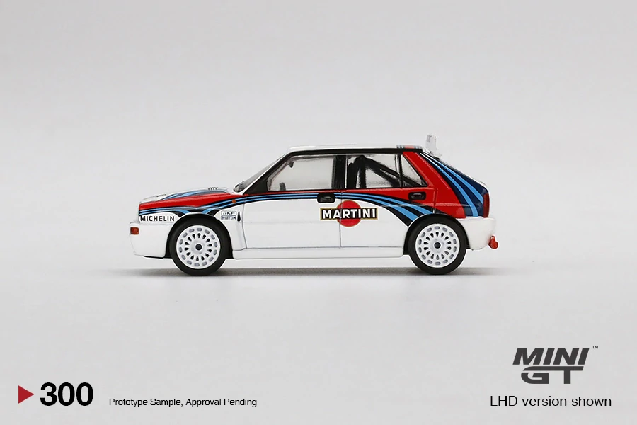 MiniGT #300 Lancia Delta HF Integrale Evoluzione Martini Racing