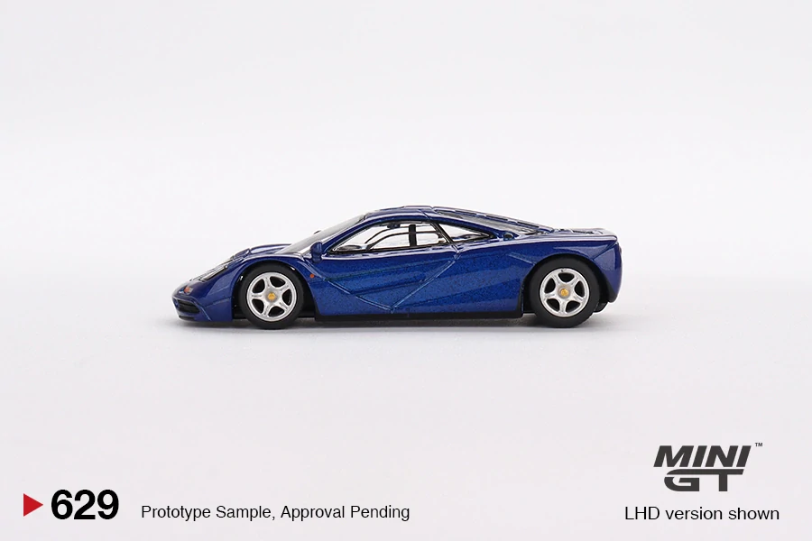 MiniGT #629 McLaren F1 Cobalt Blue